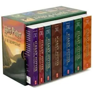 HARRY POTTER PAPERBACK BOX SET (BOOKS 1-7)